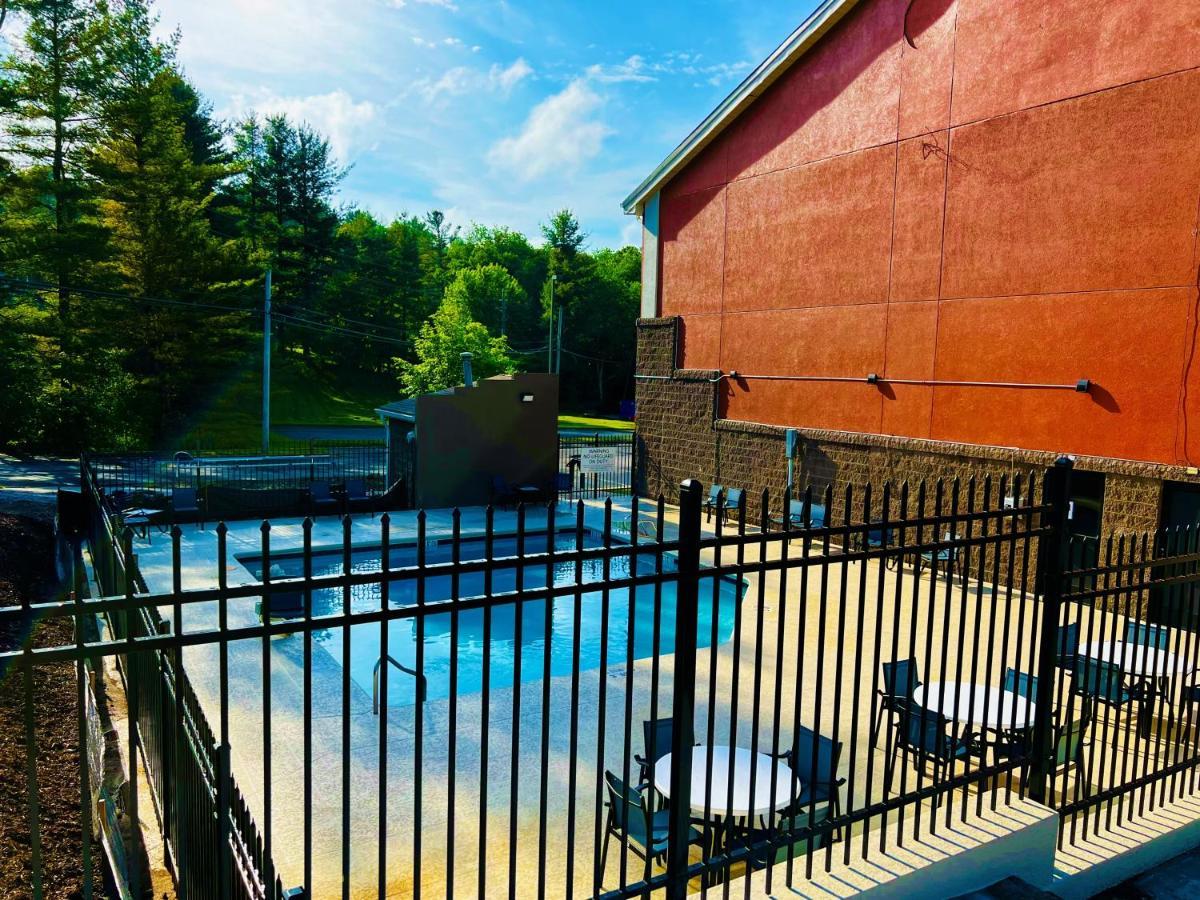 Holiday Inn Express Blowing Rock South, An Ihg Hotel Exterior photo